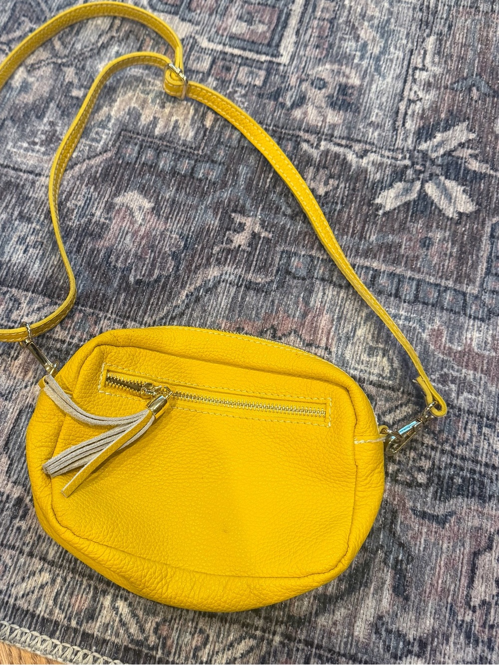 Made in Italy Genuine Leather Yellow Crossbody Bag Tassel